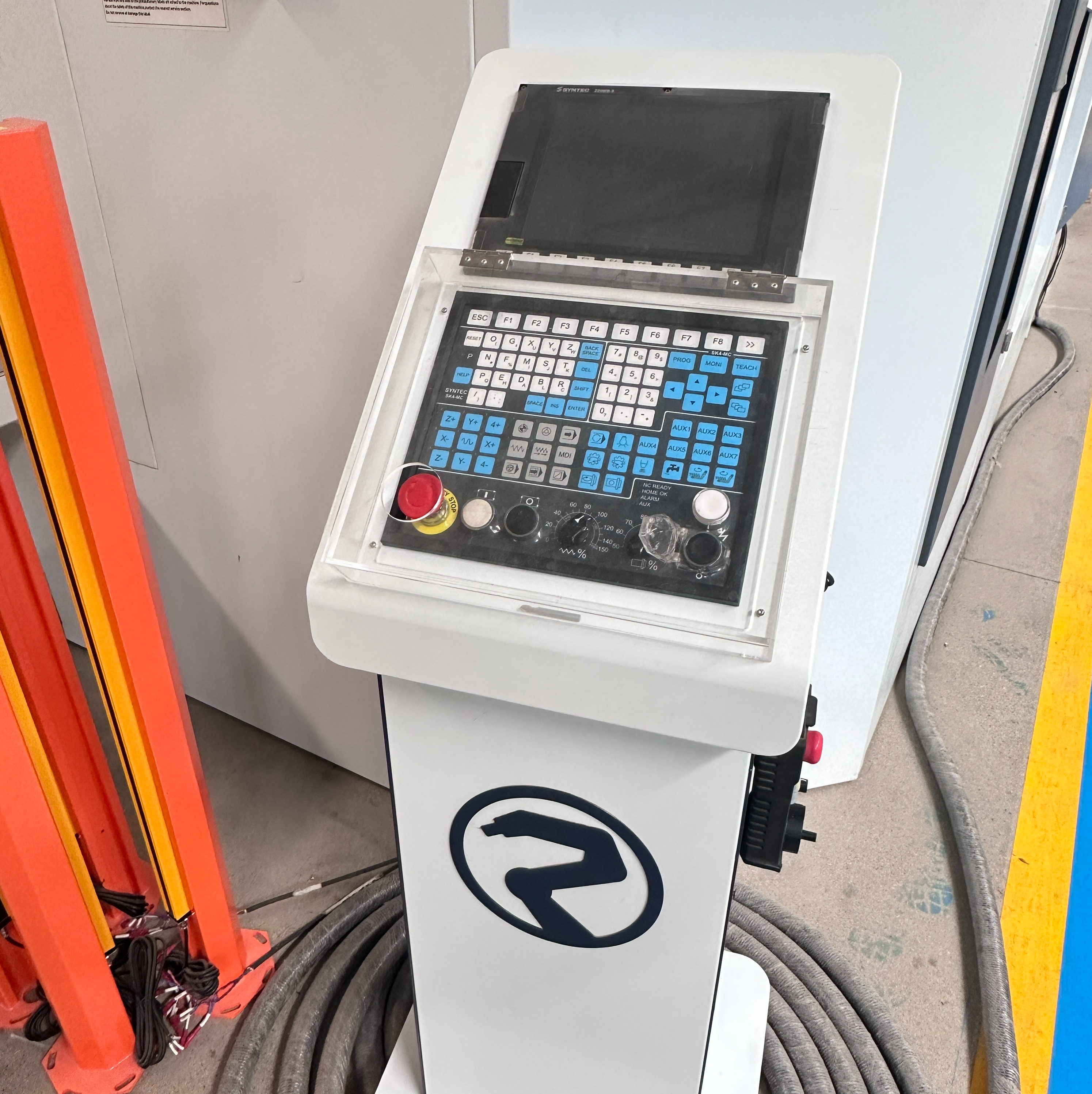 Высокая производительность с CNC -маршрутизатором с множественной головкой 6