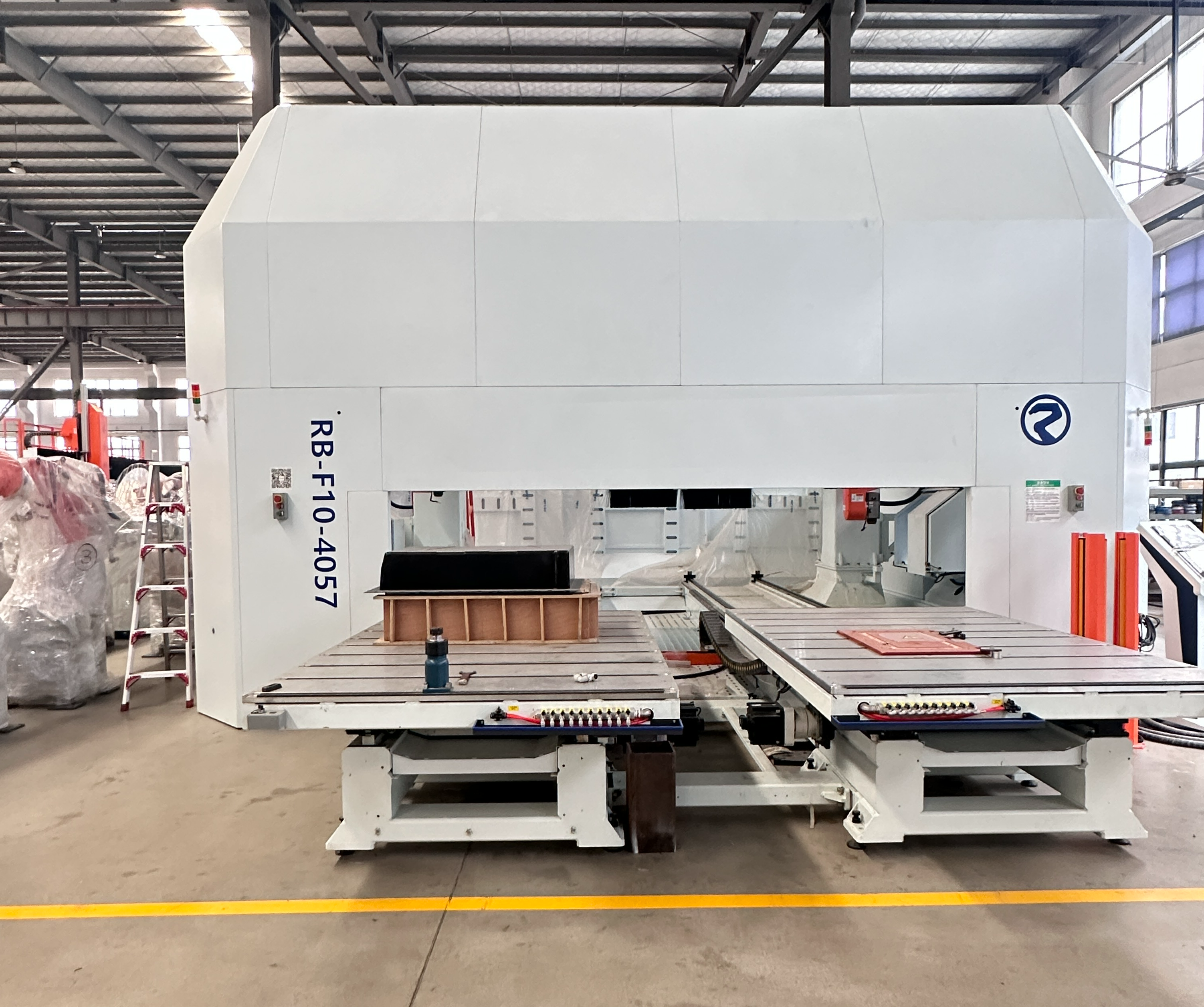 Высокая производительность с CNC -маршрутизатором с множественной головкой 6