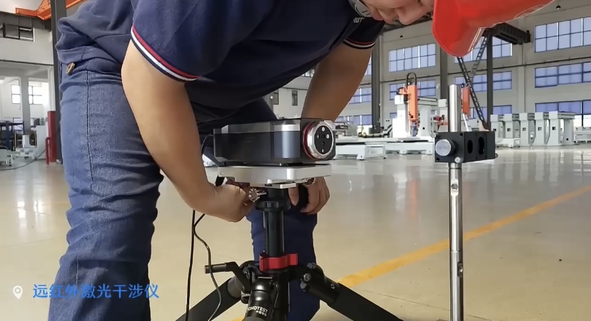 5-осевой станок с ЧПУ (7)